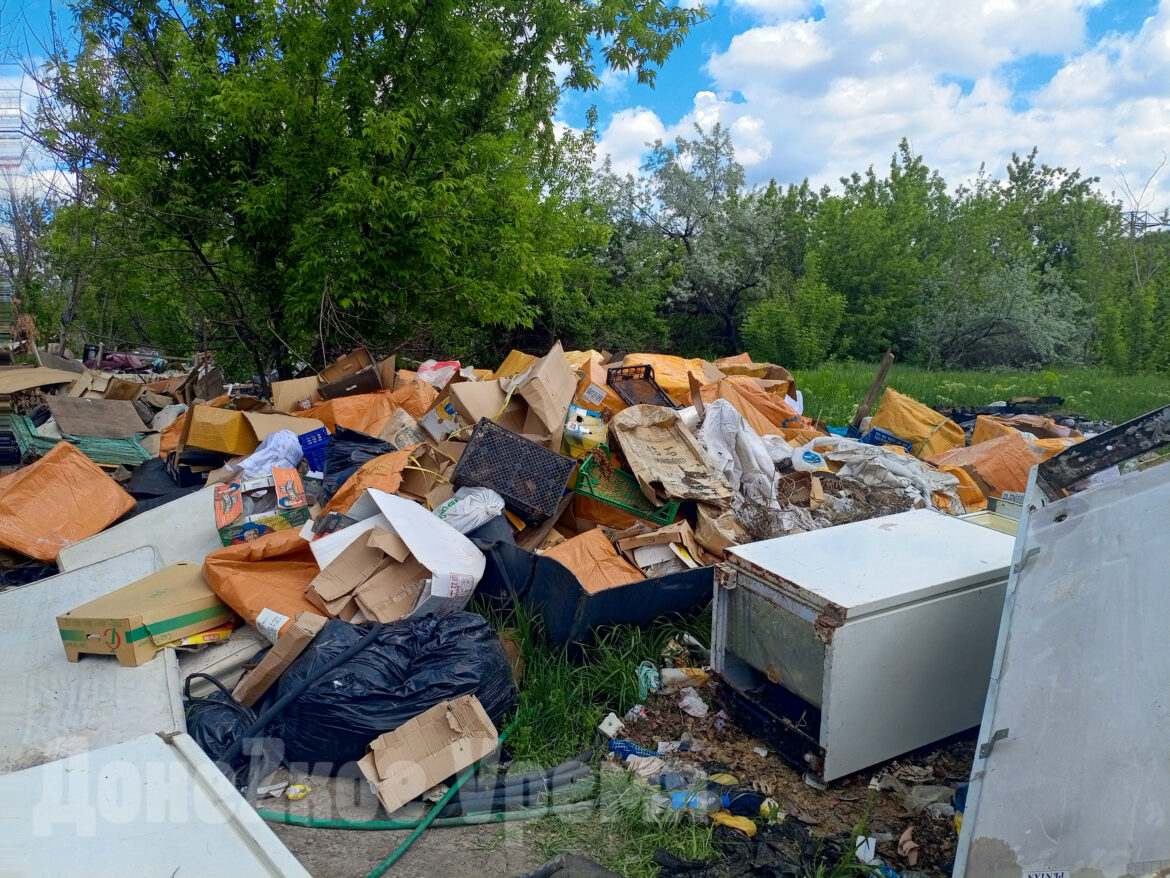 IMG_20250519_105045_294 На месте посадки растут терриконы мусора: дончане 5 лет добиваются вывоза свалки на Красном Пахаре