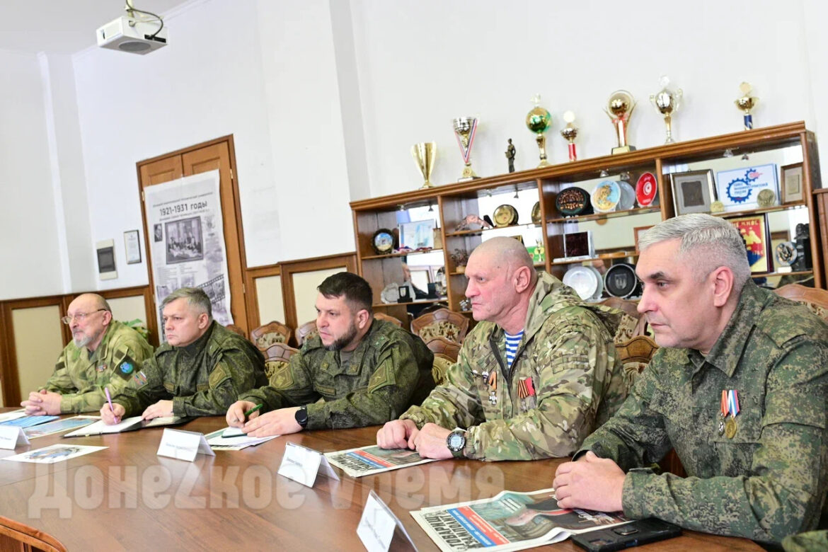 DSC_6545 Работа ведется, но ее недостаточно: в ДонНТУ обсудили военно-патриотическое воспитание молодежи