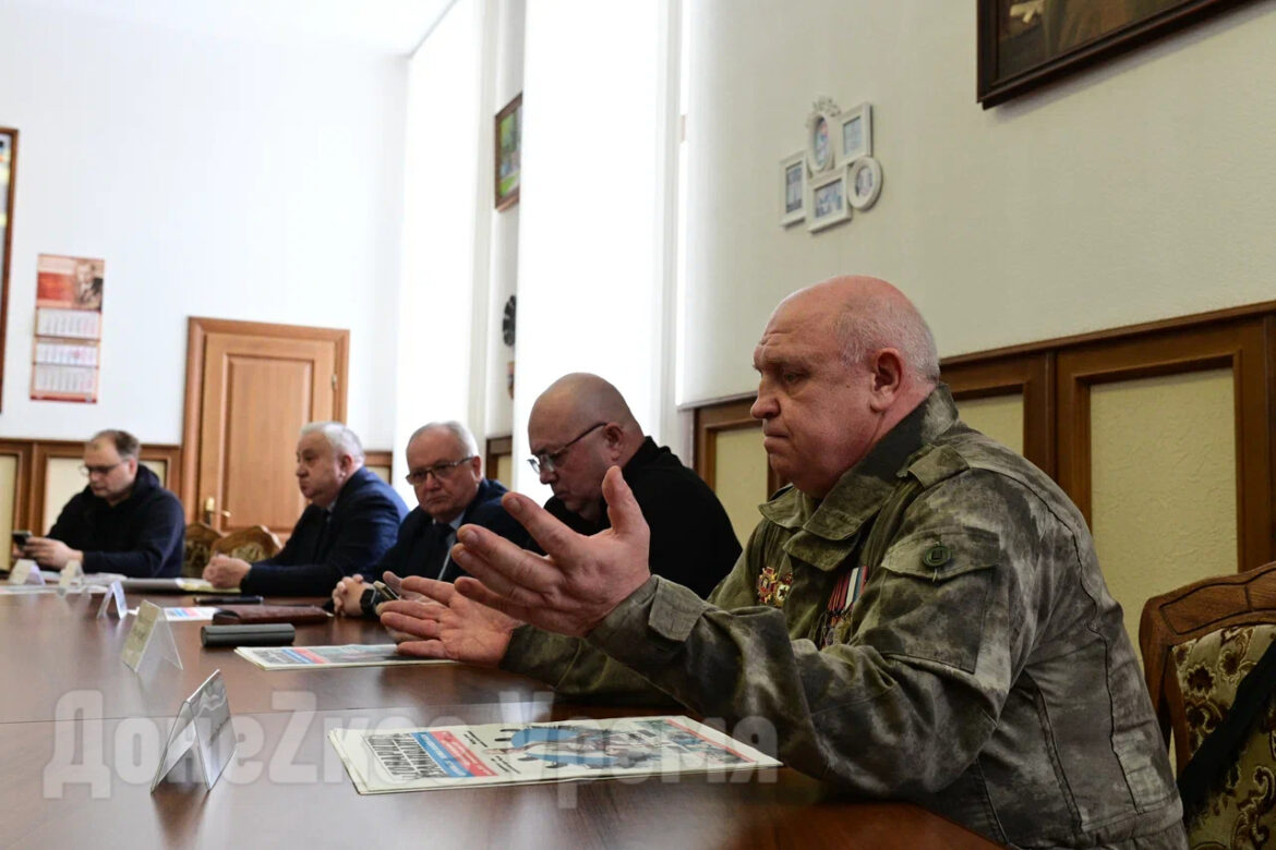 DSC_6586 Работа ведется, но ее недостаточно: в ДонНТУ обсудили военно-патриотическое воспитание молодежи