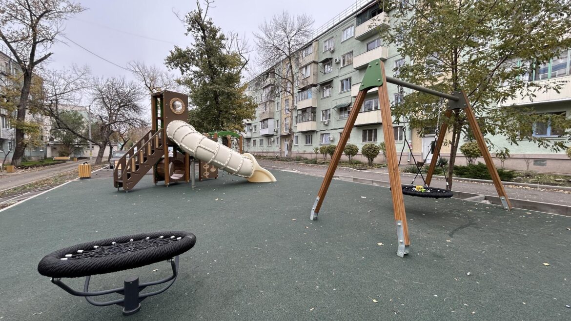 img-4173_Fsq94HJ В рамках комплексного восстановления: компания РКС-НР благоустроит за три года более 560 объектов в Мариуполе