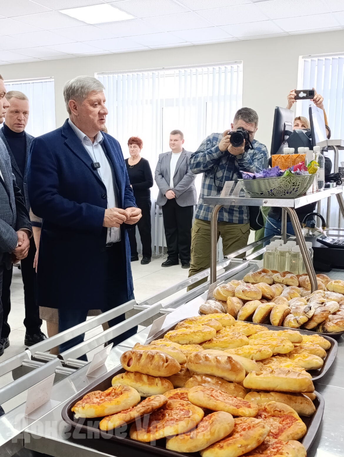 IMG_20260202_133722 Оплатить обед, проезд, использовать как пропуск в школу: в ДНР запустили проект «Карта школьника»