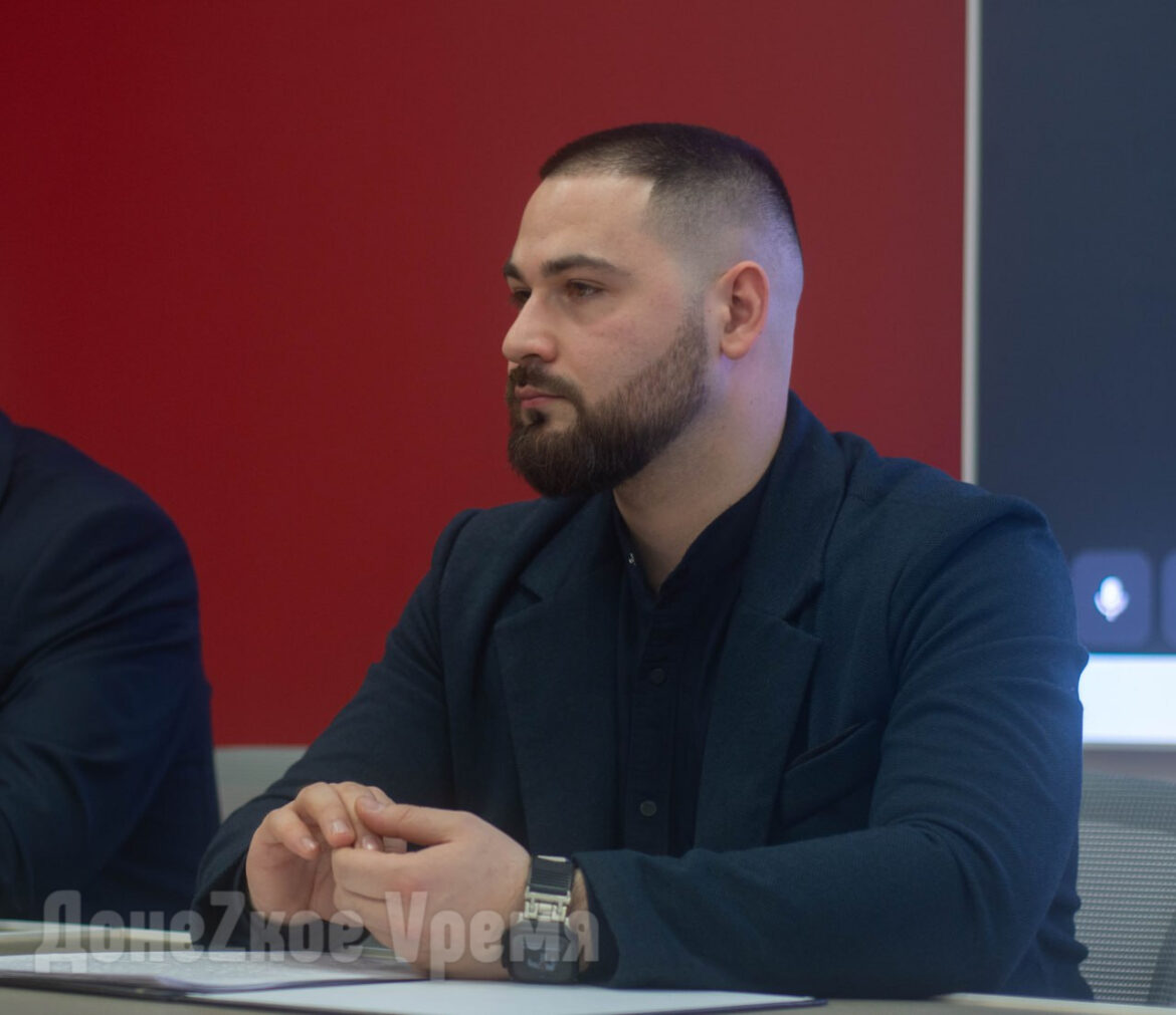 «Чтобы молодежь оставалась»: в центре «30/09» проректоры вузов ДНР обсудили воспитательную работу