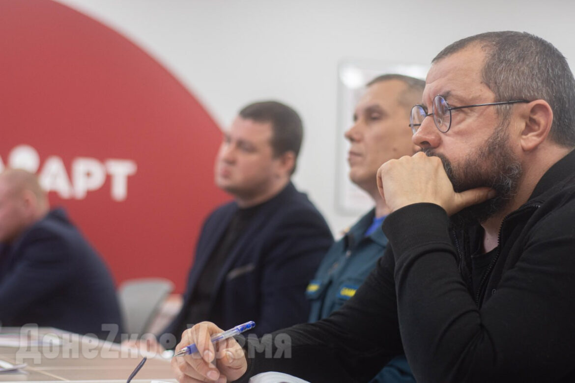 «Чтобы молодежь оставалась»: в центре «30/09» проректоры вузов ДНР обсудили воспитательную работу