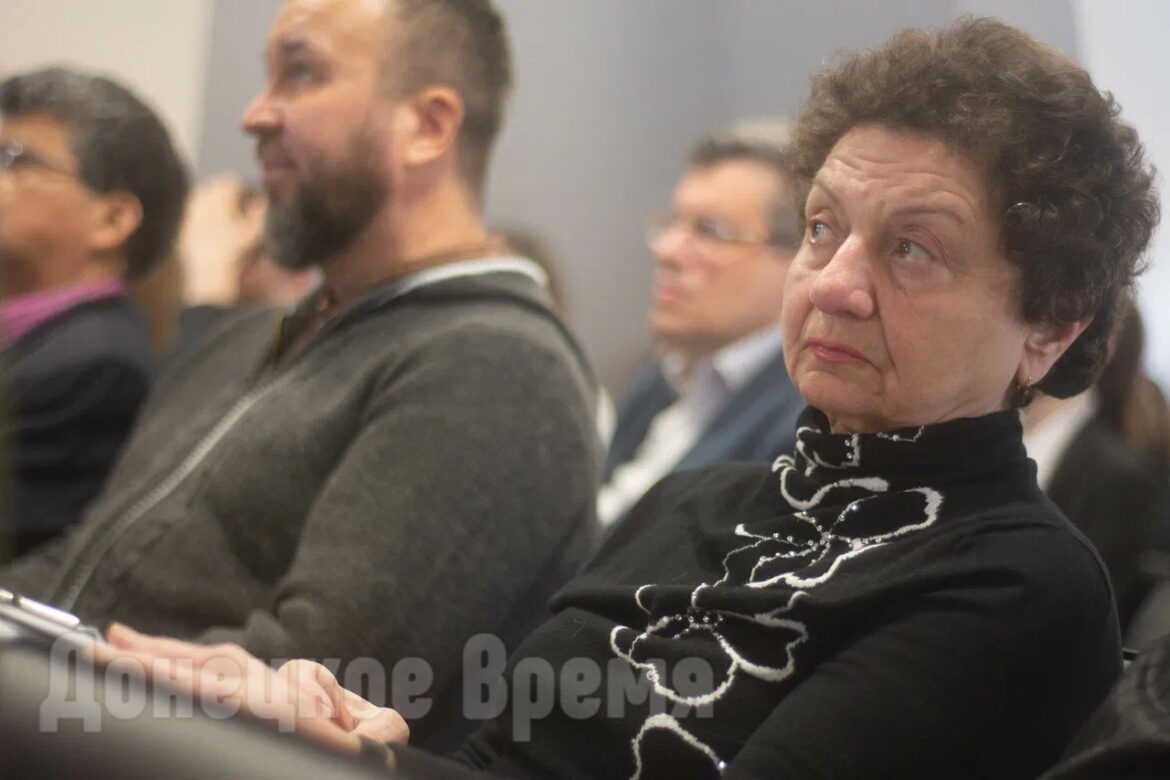 DSC_4689 Для укрепления дружбы и единства народов: жители ДНР приняли участие в акции «Россия — семья семей»