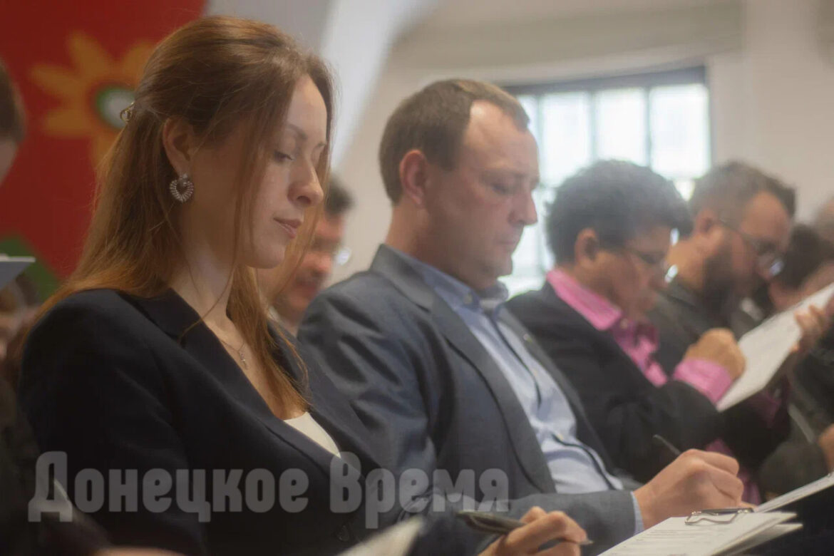 DSC_4704 Для укрепления дружбы и единства народов: жители ДНР приняли участие в акции «Россия — семья семей»