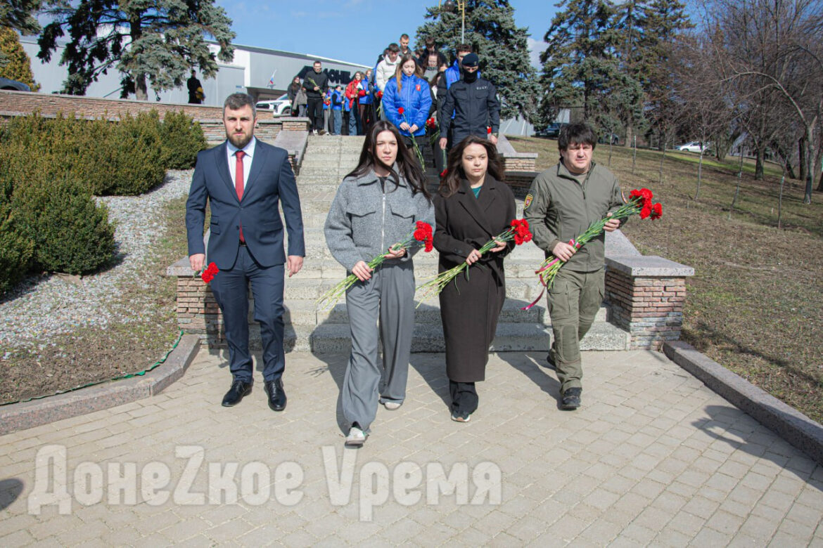 Улыбался, даже когда вокруг творился ужас: в Донецке почтили память комбата Владимира Жоги