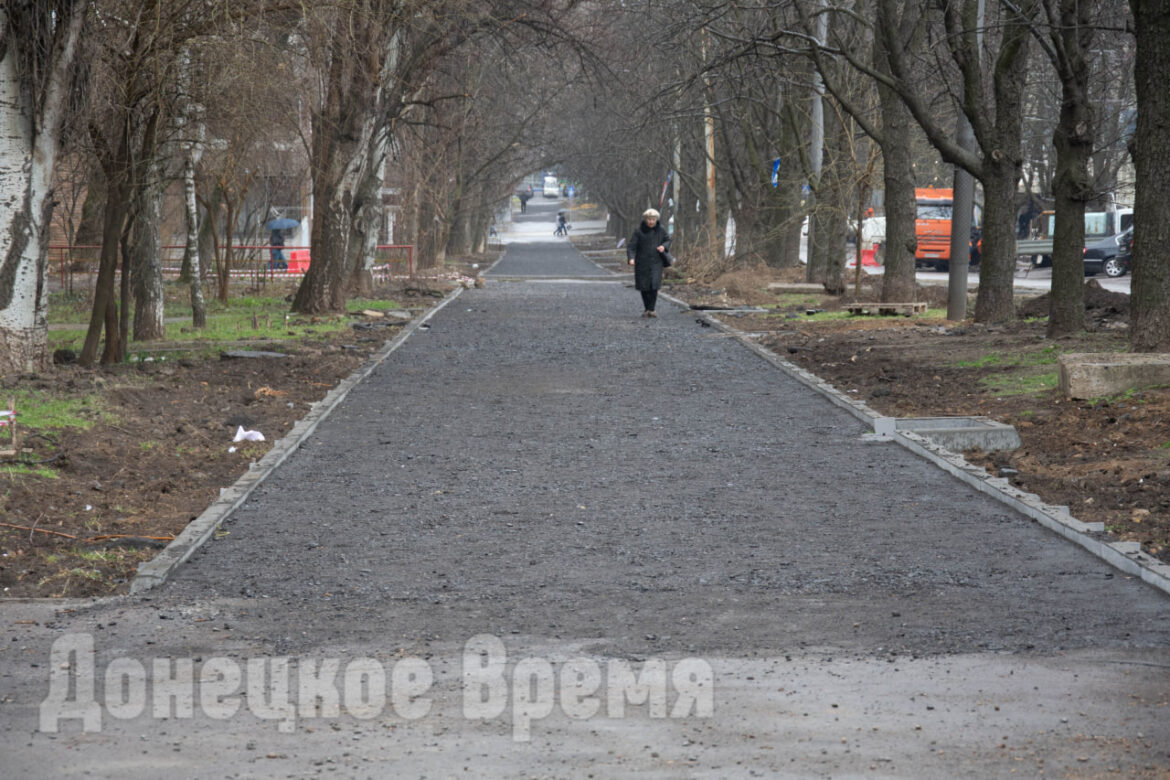 «Таких точек по городу много»: на проспекте Комсомольском в Донецке ведутся дорожные работы