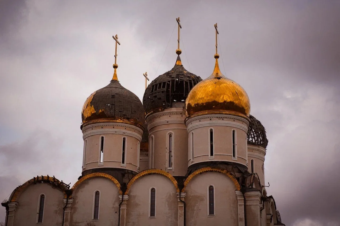 «Мы должны поддерживать святыню»: в Никольский монастырь доставили дизельное топливо