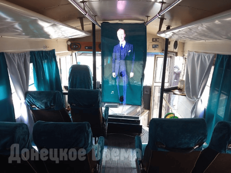 загружено (9) С голограммой, портретами и музыкой: в Донецке открылся «Музей на колесах» в честь Сергея Прокофьева