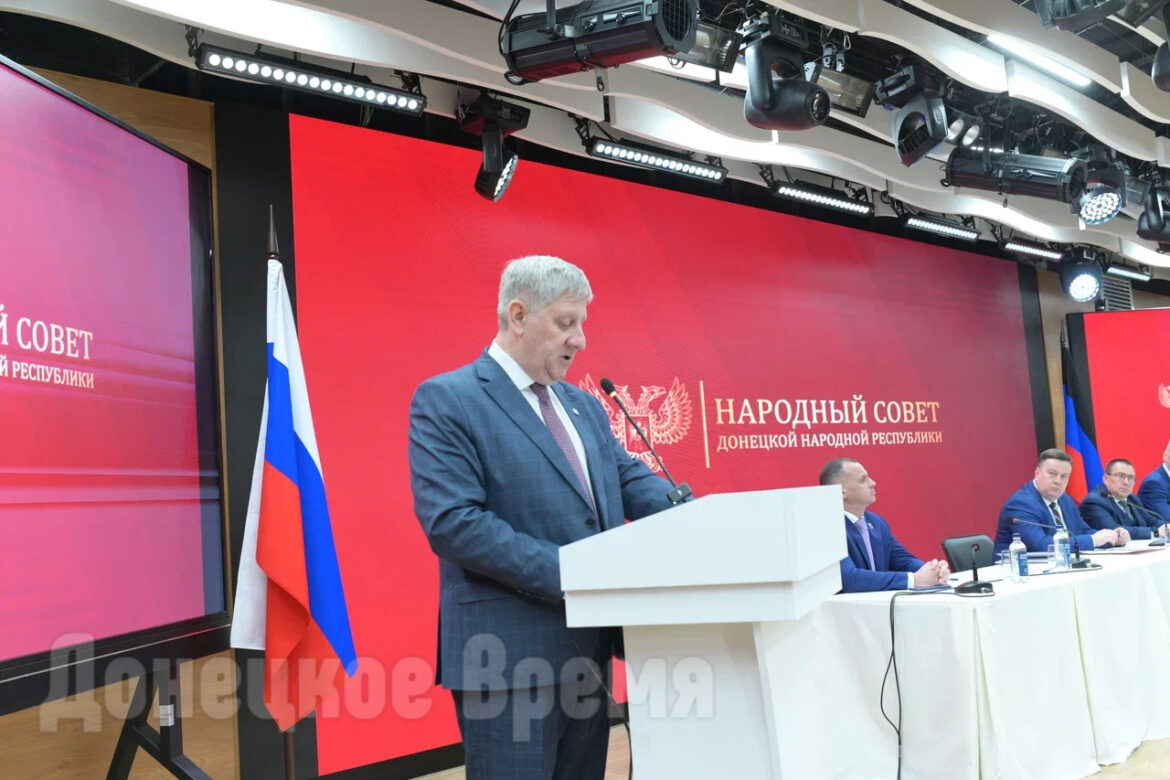 «Я не прошу комментировать, я прошу инициатив»: Денис Пушилин подвел итоги Стратегической сессии