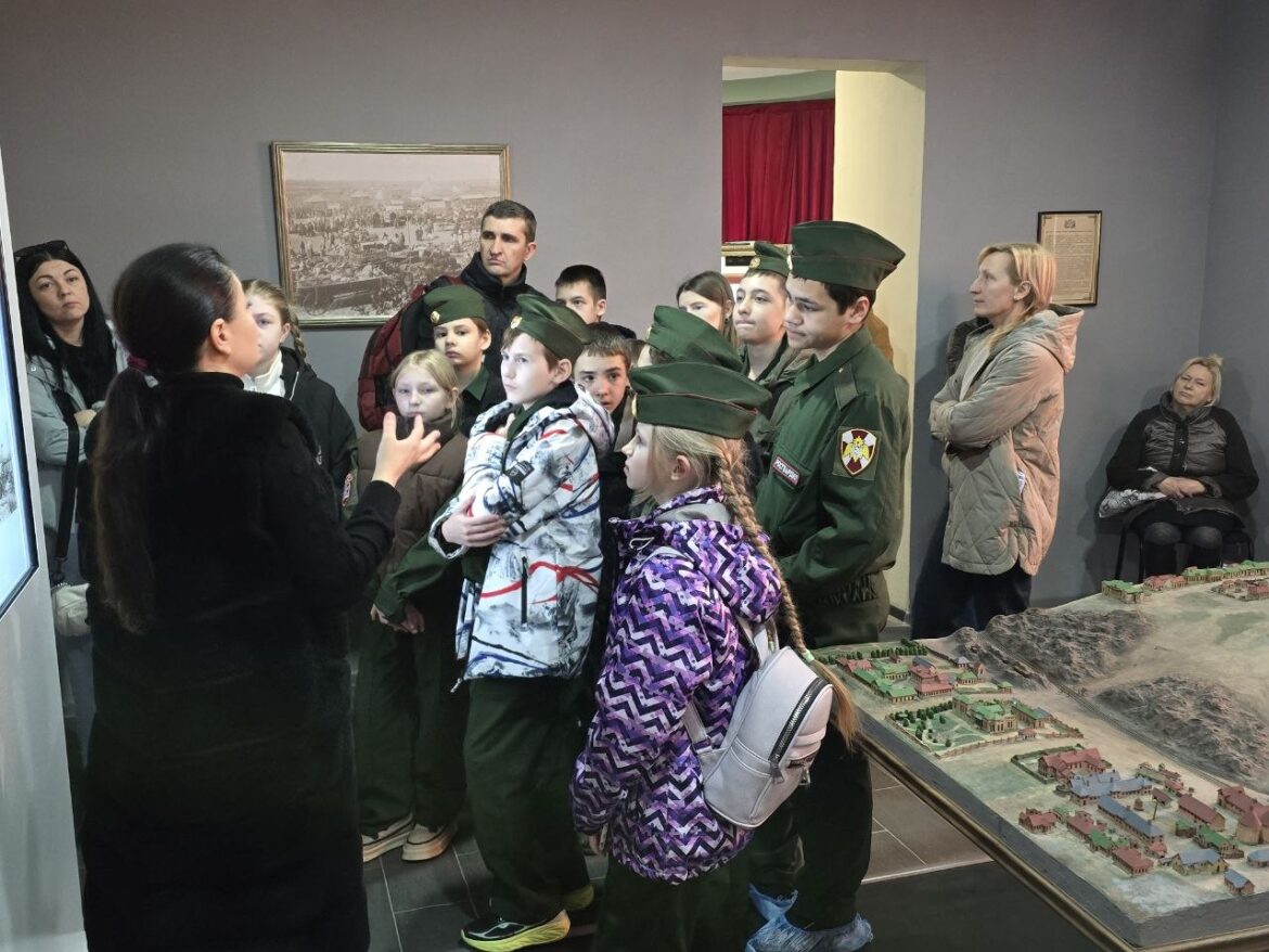 “Благодарные отзывы – лучшая награда”: в краеведческом музее завершился проект “Юзовка – топливное сердце и металлургические руки России”