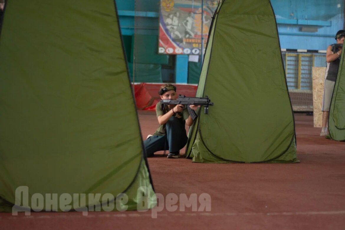 Объединили мир цифровой и реальный: в Донецке прошел пилотный турнир по фиджитал-спорту