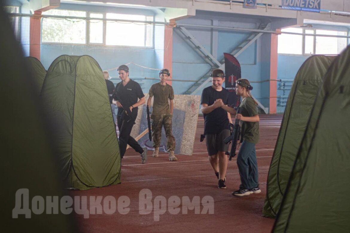 Объединили мир цифровой и реальный: в Донецке прошел пилотный турнир по фиджитал-спорту