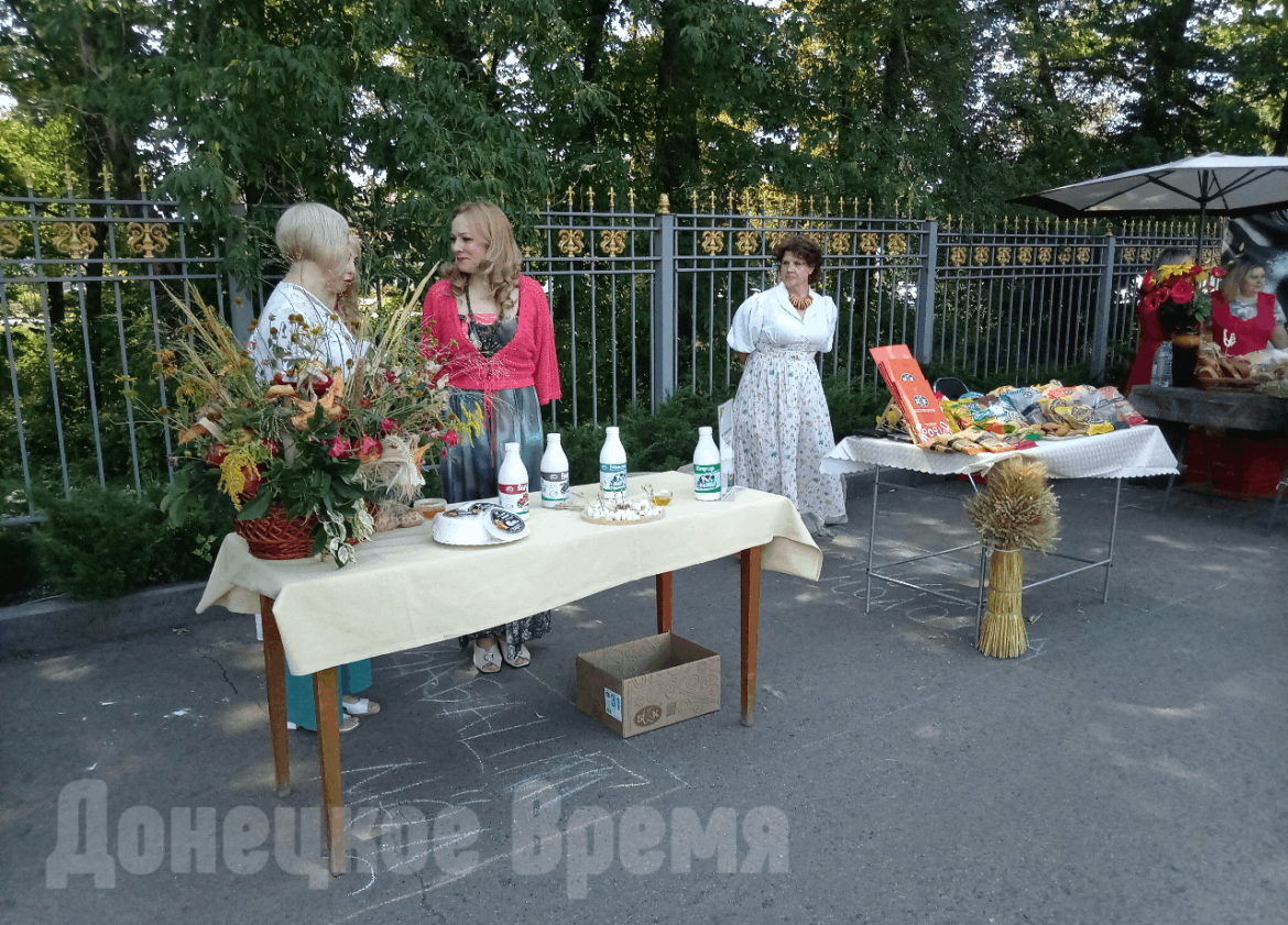 Ярмарка, дегустации, мастер-классы: в Донецке отметили вековой юбилей заповедника «Хомутовская степь»