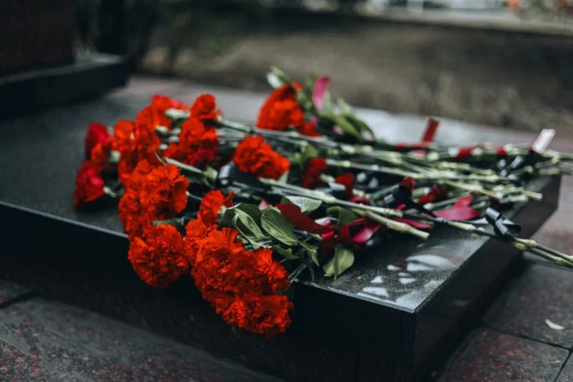 «Наш долг — знать цену шахтерского труда»: в Торезе почтили память Алексея Стаханова
