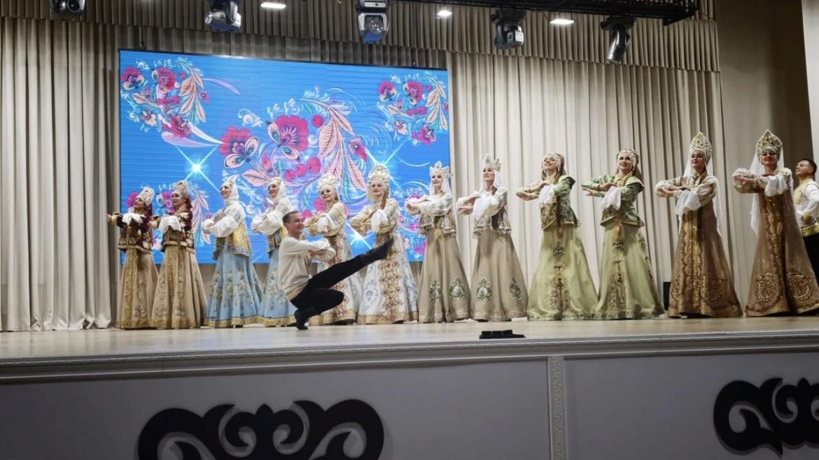 Встретили тепло и с подарками: ансамбль «Донбасс» побывал с гастролями в Чеченской Республике